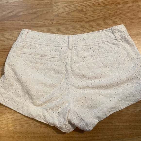 Lilly Pulitzer Shorts - Picture 2 of 3